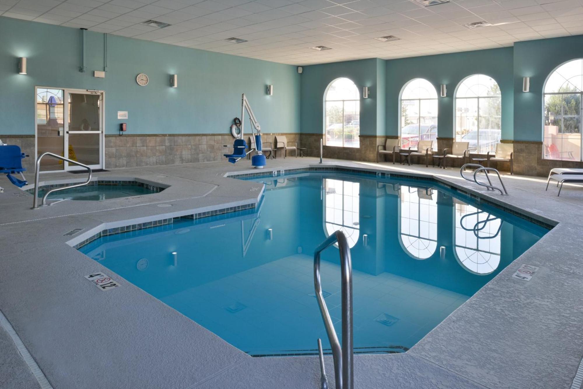 Holiday Inn Express Hotel & Suites Farmington By Ihg Kültér fotó