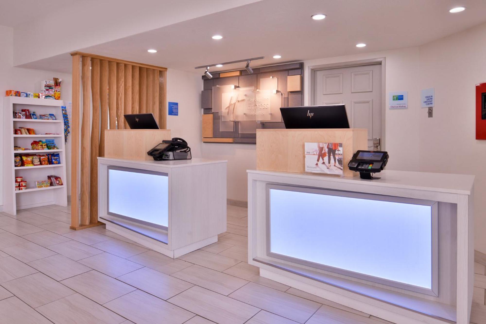 Holiday Inn Express Hotel & Suites Farmington By Ihg Kültér fotó