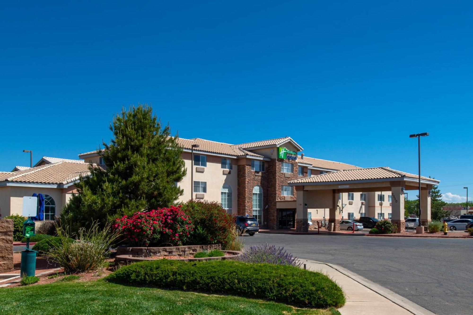 Holiday Inn Express Hotel & Suites Farmington By Ihg Kültér fotó