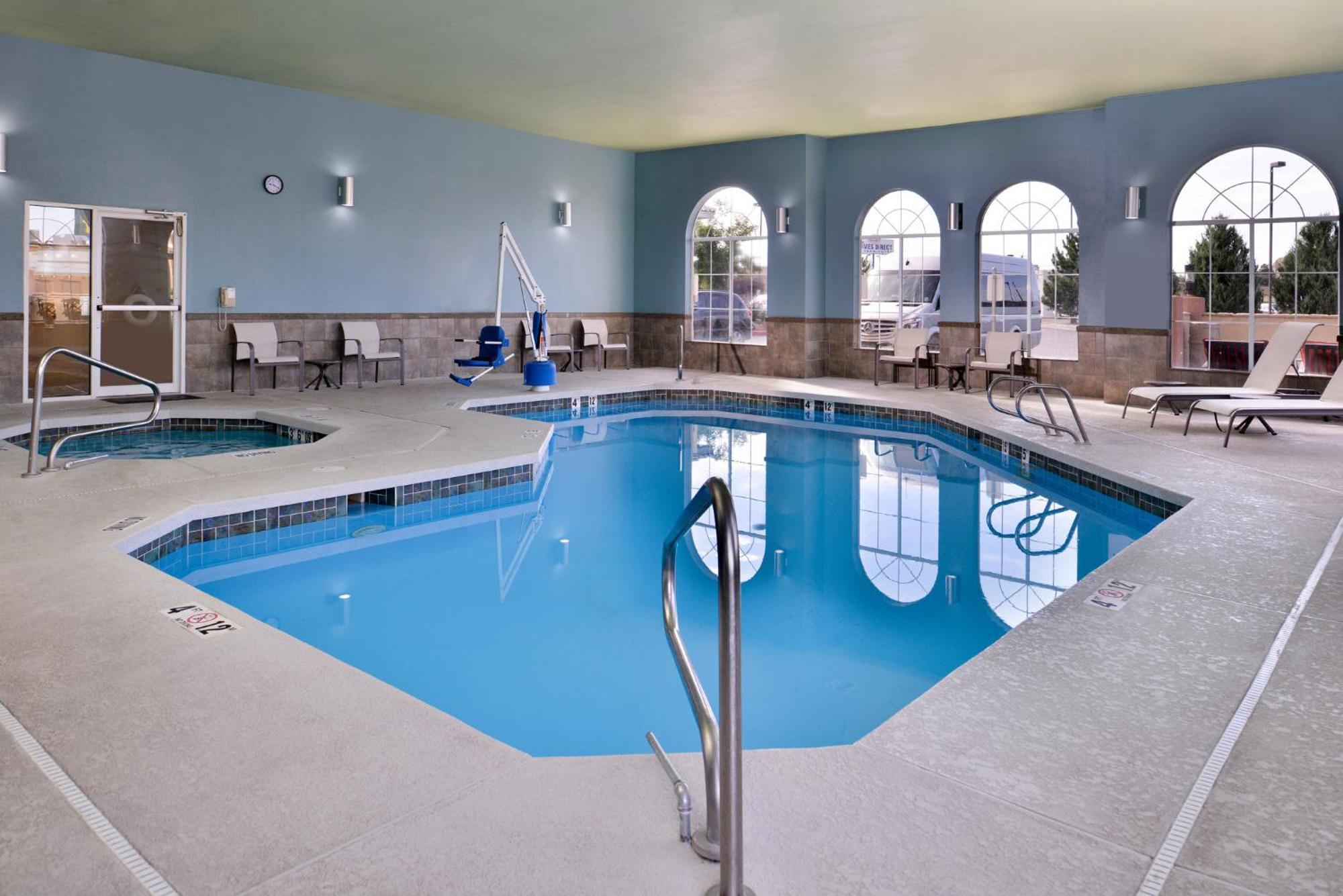 Holiday Inn Express Hotel & Suites Farmington By Ihg Kültér fotó