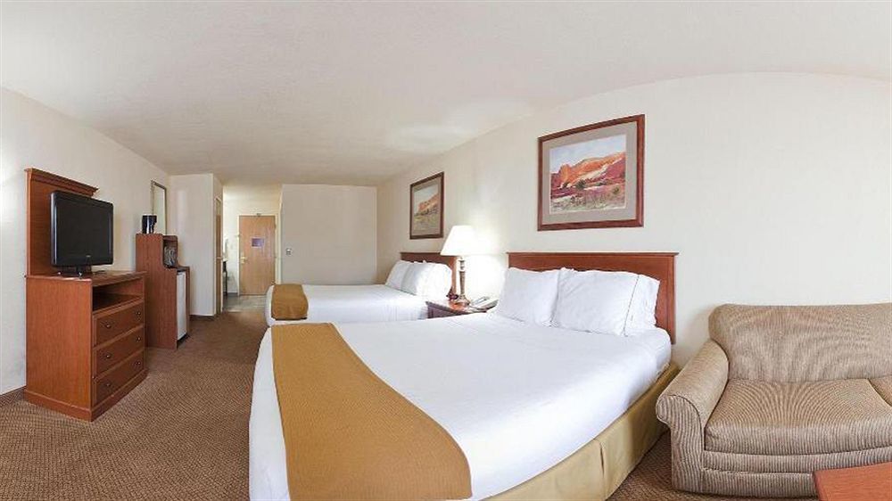 Holiday Inn Express Hotel & Suites Farmington By Ihg Kültér fotó